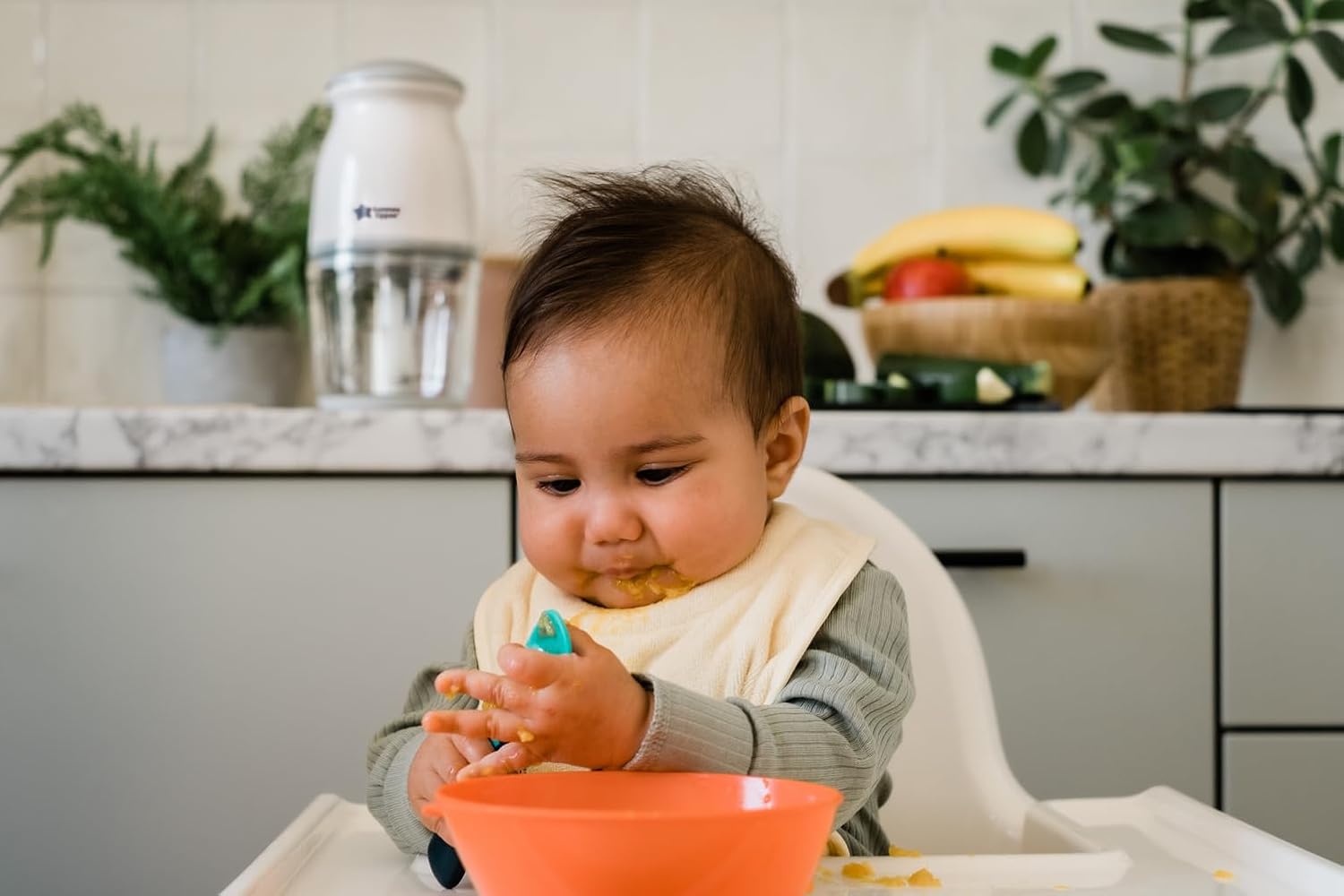 61XjfM1Jv-L._AC_SL1500_ Tommee Tippee Quick-Chop Mini Baby Food Blender and Chopper for all Stages of Weaning, Durable Glass Bowl and Stainless Steel Blades, 500ml Capacity, 200W Motor, White and Clear, 1.0 count (447851)