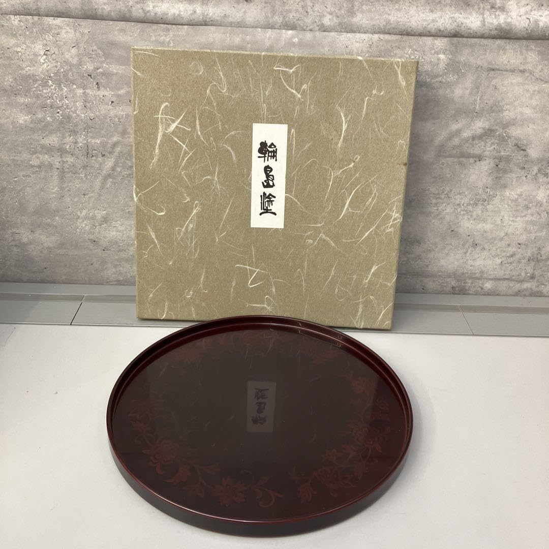 輪島塗 花柄漆器盆 期間限定特価】 輪島塗 金色の装飾 花柄 赤い漆器の盆 工芸品