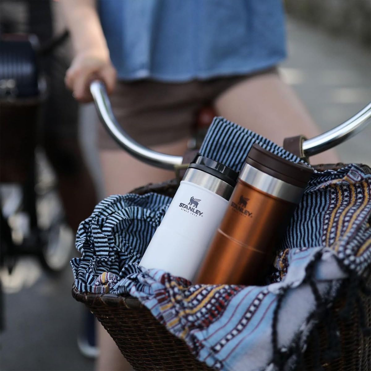 STANLEY NeverLeak Travel Mug 0.35L - Hot for 5 Hours, Cold for 6