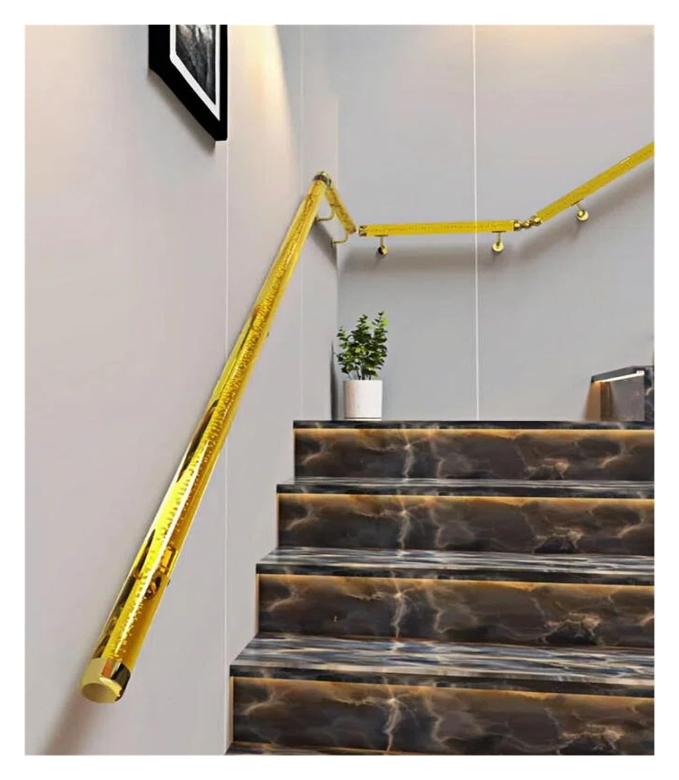 Garde-corps transparent pour escalier contemporain et entrée lumineuse