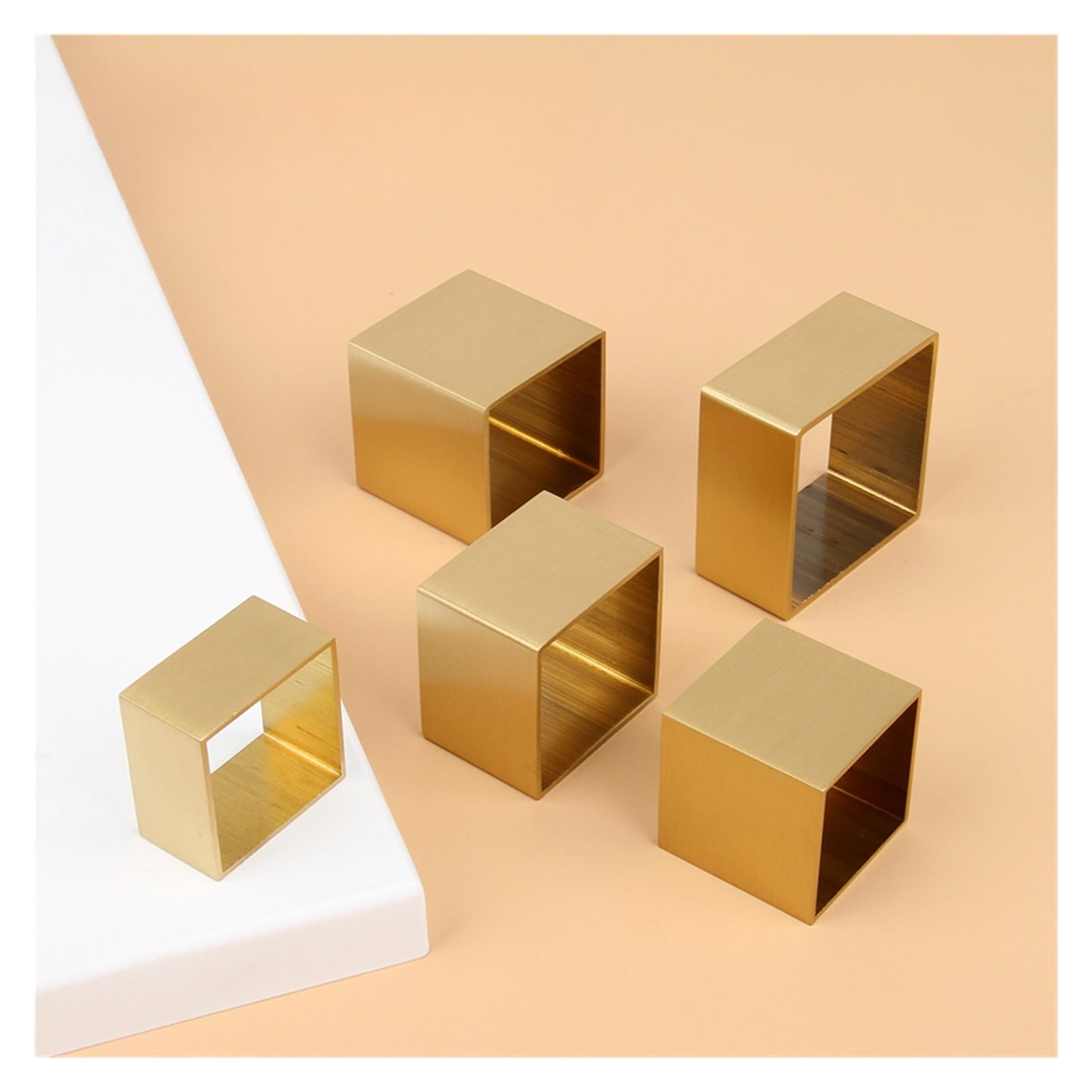 Tappi For Gambe For Mobili In Ottone Da 4 Pezzi Base Quadrata