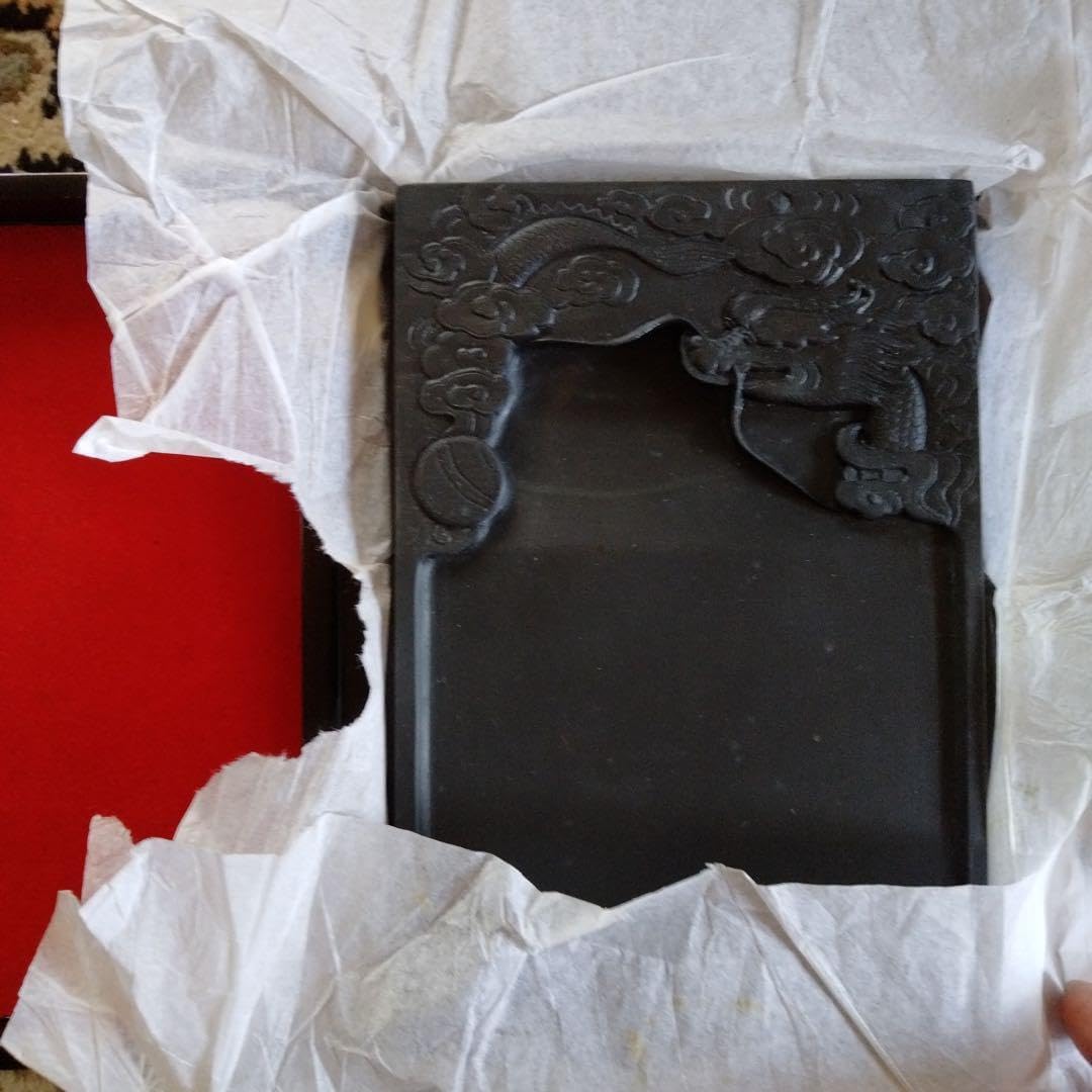 旧蔵した貴重中国骨董【歙州龍尾金星古硯】細工精密龍雲彫刻最高級漆塗り漆器硯箱付き 旧蔵した貴重中国骨董歙州龍尾金星古硯細工精密龍雲彫刻最高級漆塗り