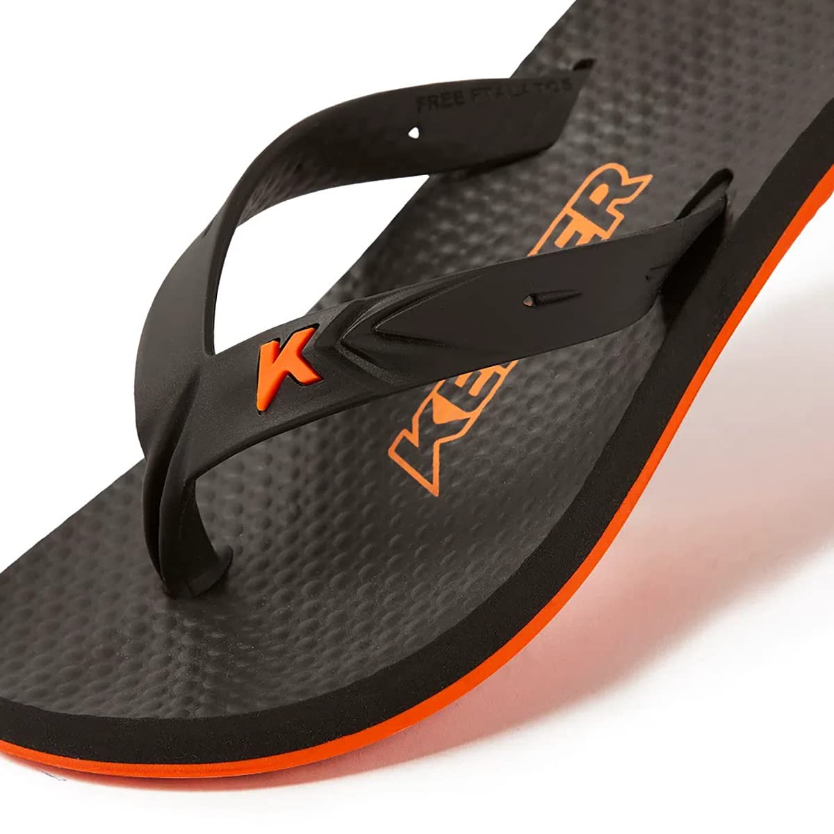Chinelo Infantil Kenner New Summer Kids – Preto e Laranja em promoção! Veja a oferta e mais achadinhos de Sandálias & Chinelos Infantis 5 Hoje é o melhor dia para comprar Chinelo Infantil Kenner New Summer Kids – Preto e Laranja com aquele preço maroto! Promoção! Aproveite a oferta! 5