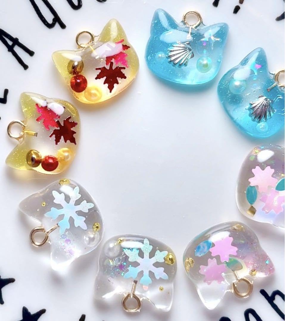 【mooncho様】840.天然石　スーパーセブン　じゃれ猫　レジン　チャーム mooncho様】840.天然石 スーパーセブン じゃれ猫 レジン チャーム