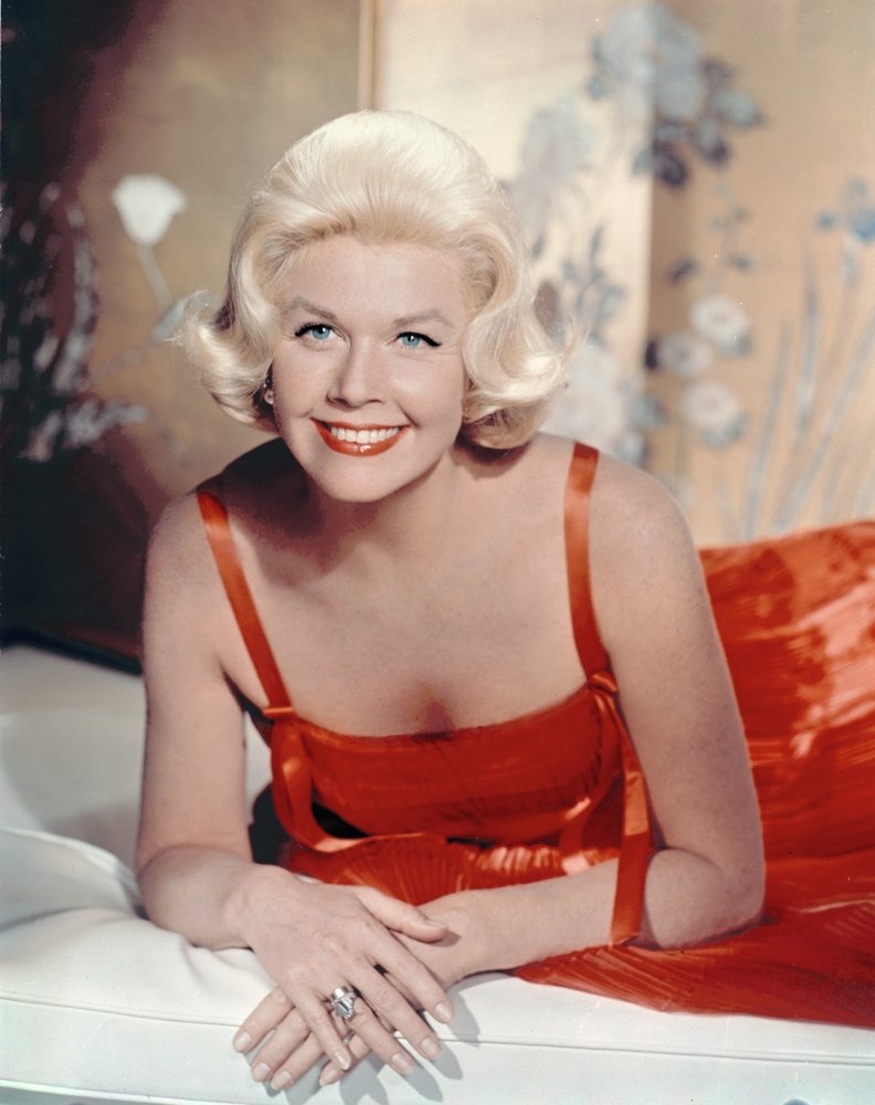 Amazon.com: Posterazzi Doris Day 1960S Photo Poster Print, (16 x