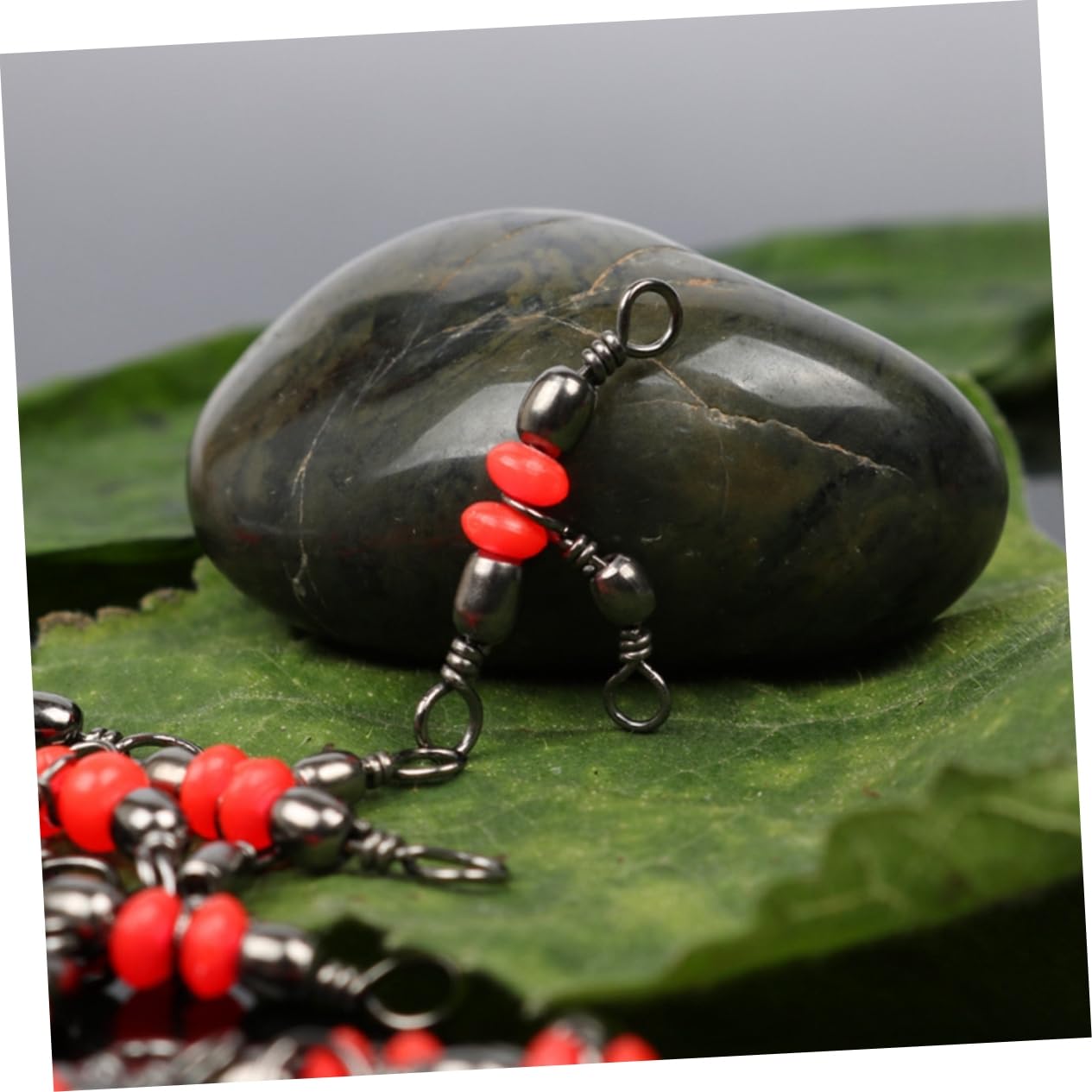 Sosoport 300 Piezas giratorios de Pesca Accesorios de Pesca Accesorios Pesca giratorios triples de Pesca Conector Giratorio de Pesca Estilo japones Girar Pescar Equipo de Pesca Rojo