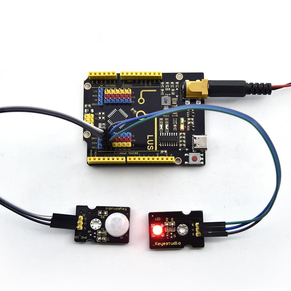 KEYESTUDIO UNO Plus R3 microcontrôleur avec câble USB Compatible avec Arduino IDE