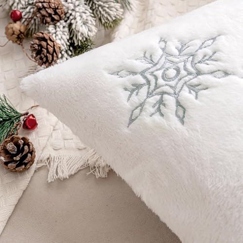 Miniatura 8 de MIULEE Paquete de 2 fundas de almohada decorativas de Navidad, fundas de almohada de piel sintética suave con bordado de copo de nieve, bonitas
