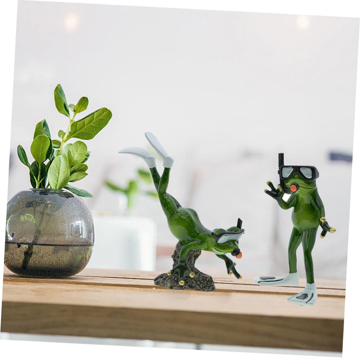 Toyvian 1 para Rzeźba Żaby z Żywicy Ozdoba Do Ogrodu Dekoracja Wnętrz Ornament Kształcie Nurkującego Zwierzęcia Idealna Do Użytku Wewnętrznego i Zewnętrznego