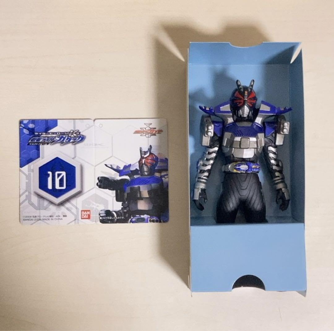 ライダーヒーローシリーズ　仮面ライダーガタック 　限定フィギュア　ソフビ　セット Amazon.co.jp: □ ライダーカブト ライダーヒーローシリーズ