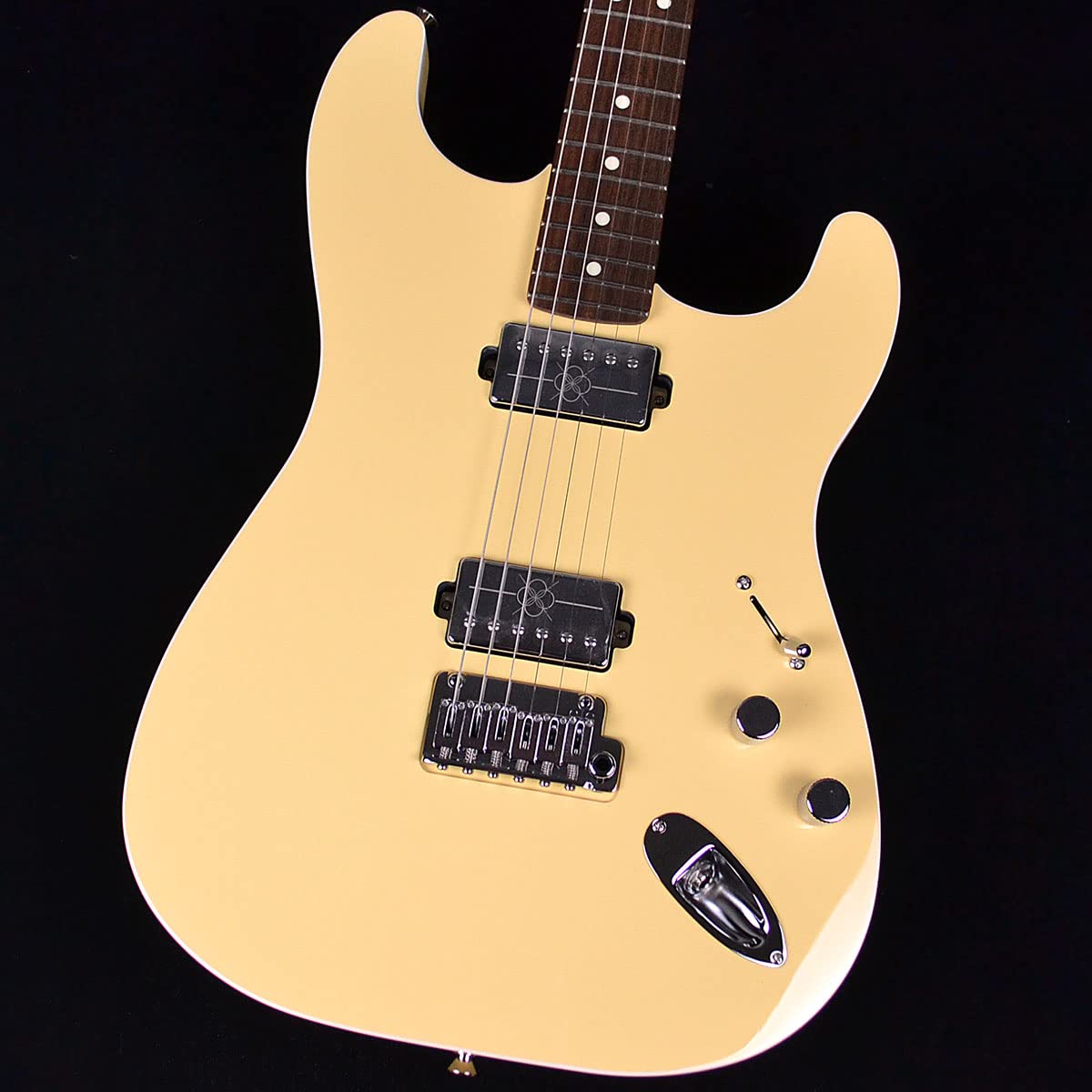 バーゲンハンター。fenderMIJ MAMI STRATOCASTER Mami Stratocaster® Omochi – Fender