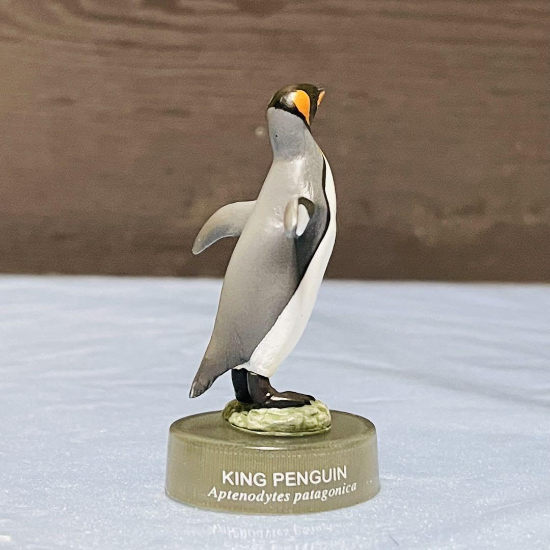 海洋堂ペンギンフィギュア／食玩／北陸製菓ペンギンズランチ全8種＋