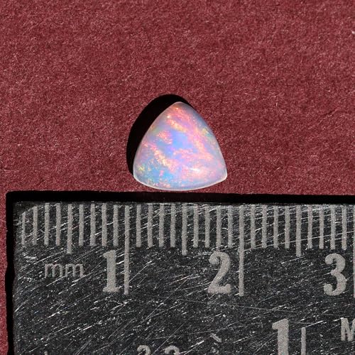 Opale blanche de qualité AAA Welo 0.95 ct pour cabochon bijoux