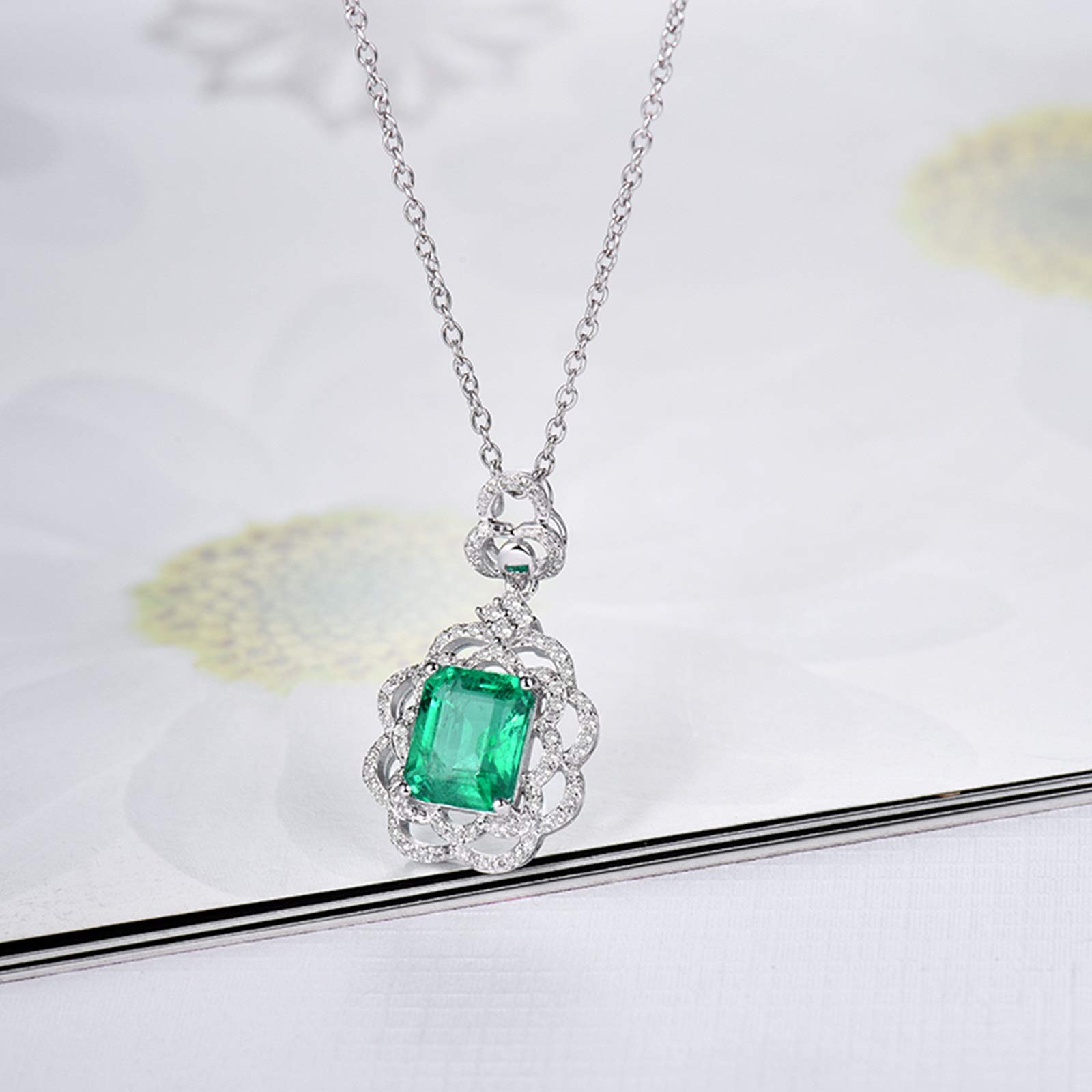 Delicado Collar para Mujer, Flor con Esmeralda creada por Muchacho de 2,5 Quilates, Oro de 18 Quilates/Plata de Ley 925, Collares con Colgante para niñas, Regalo para el día de la Madre/día de San