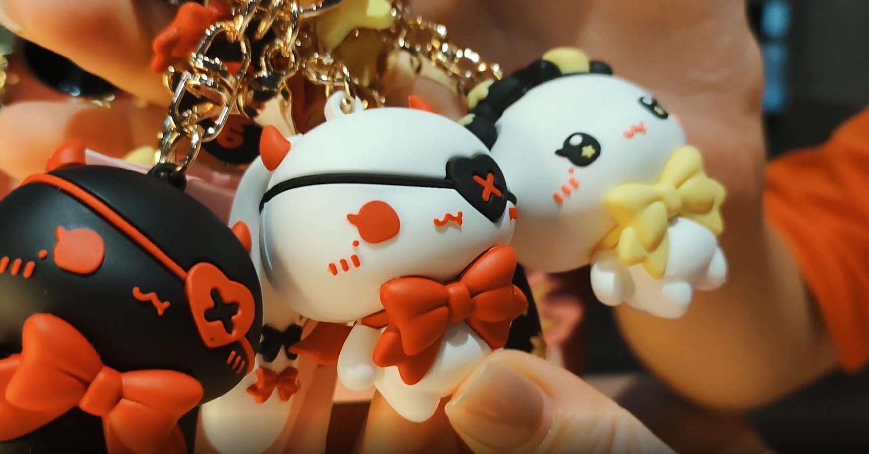 YOU WIZV Anime Keychain, Rabbit Keychains, Car Key Chain for Women