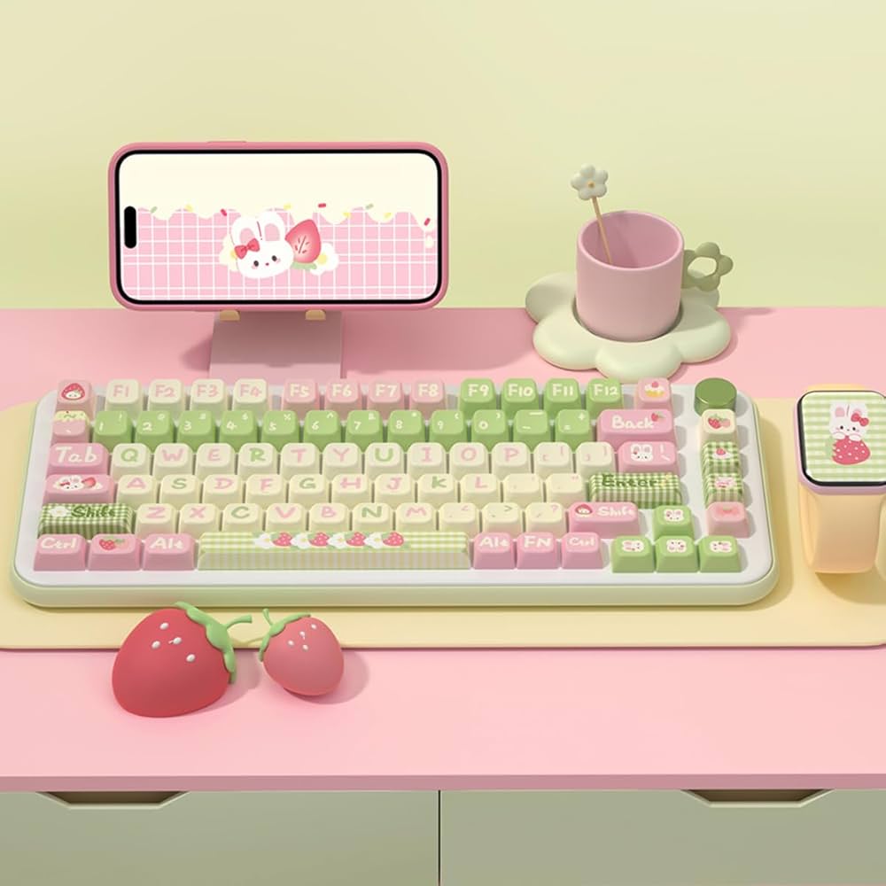 Uggoly's ストロベリーブラウニーキーチェーン Uggoly's ストロベリーブラウニーキーチェーン Uggoly's