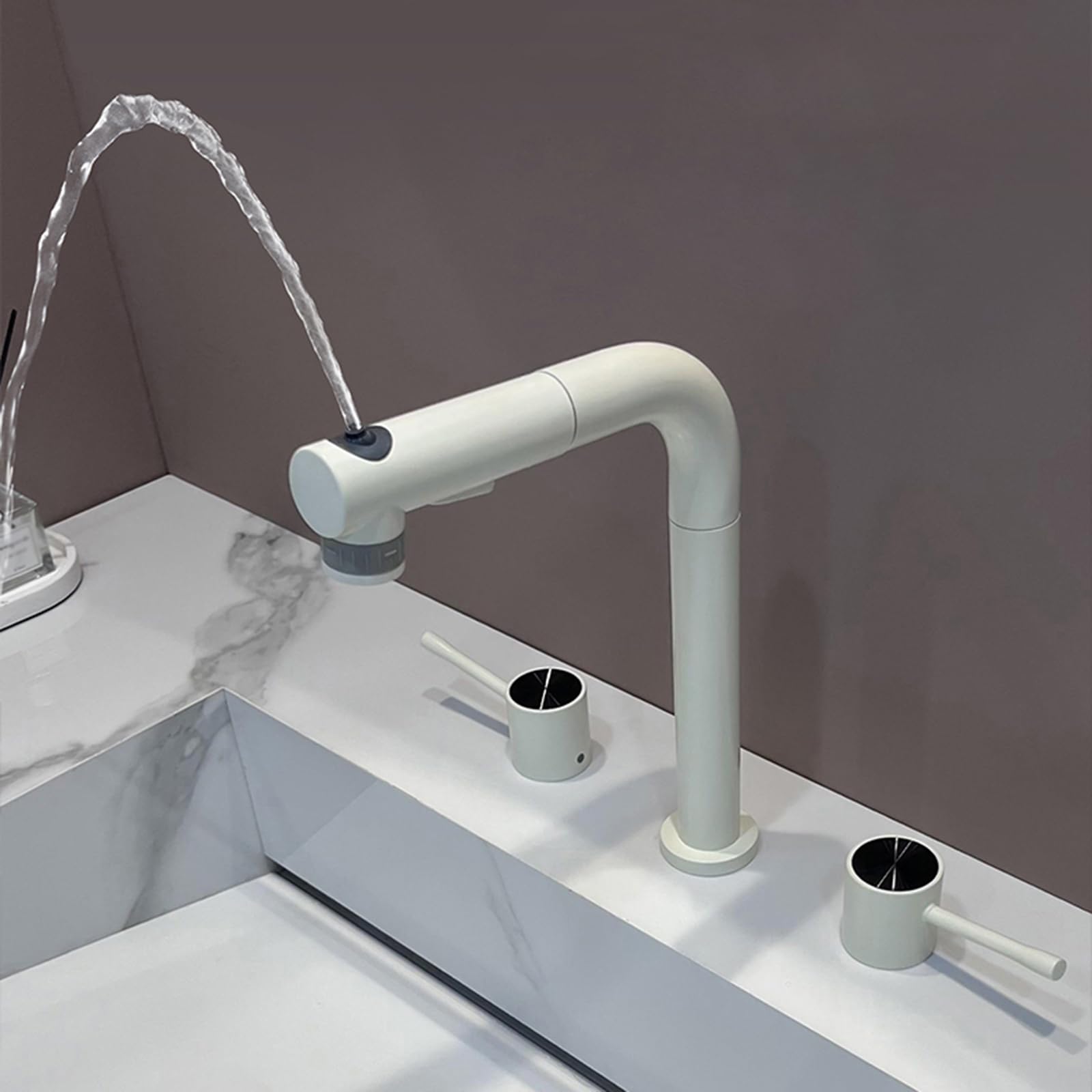 Mitigeur 3 trous blanc laiteux avec douchette extractible pour lavabo de salle de bain