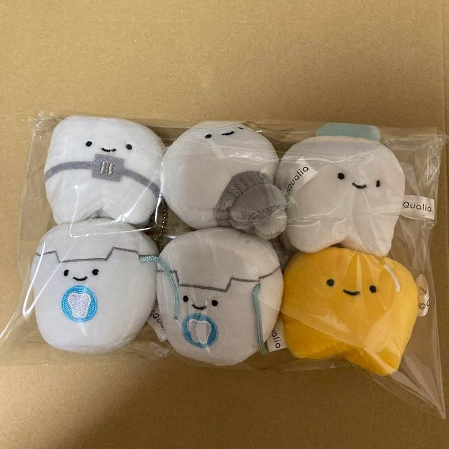 Amazon.co.jp: Qualia にっこりーノ ハミガキのぬいぐるみ
