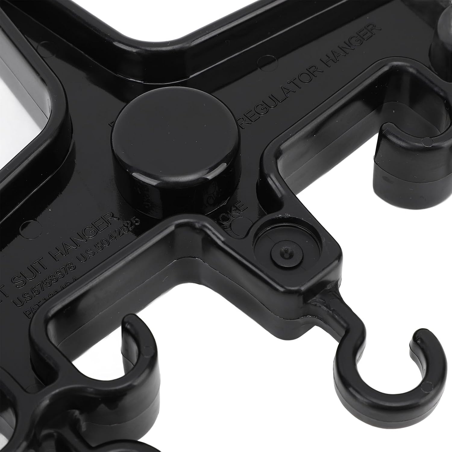 Hanger, Scuba Hanger, BC Regulator Hanger, Anti Slip, with Ergonomic Design, Multipurpose Heavy Duty Hanger, Portable Diving Gear for Travel Water Sports (Black)