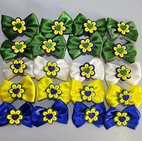 Laços Pet Brasil Copa do Mundo, Verde, Amarelo e Azul, com Flor e Glitter, para Cachorro Fêmea, Banho e Tosa (Liga)