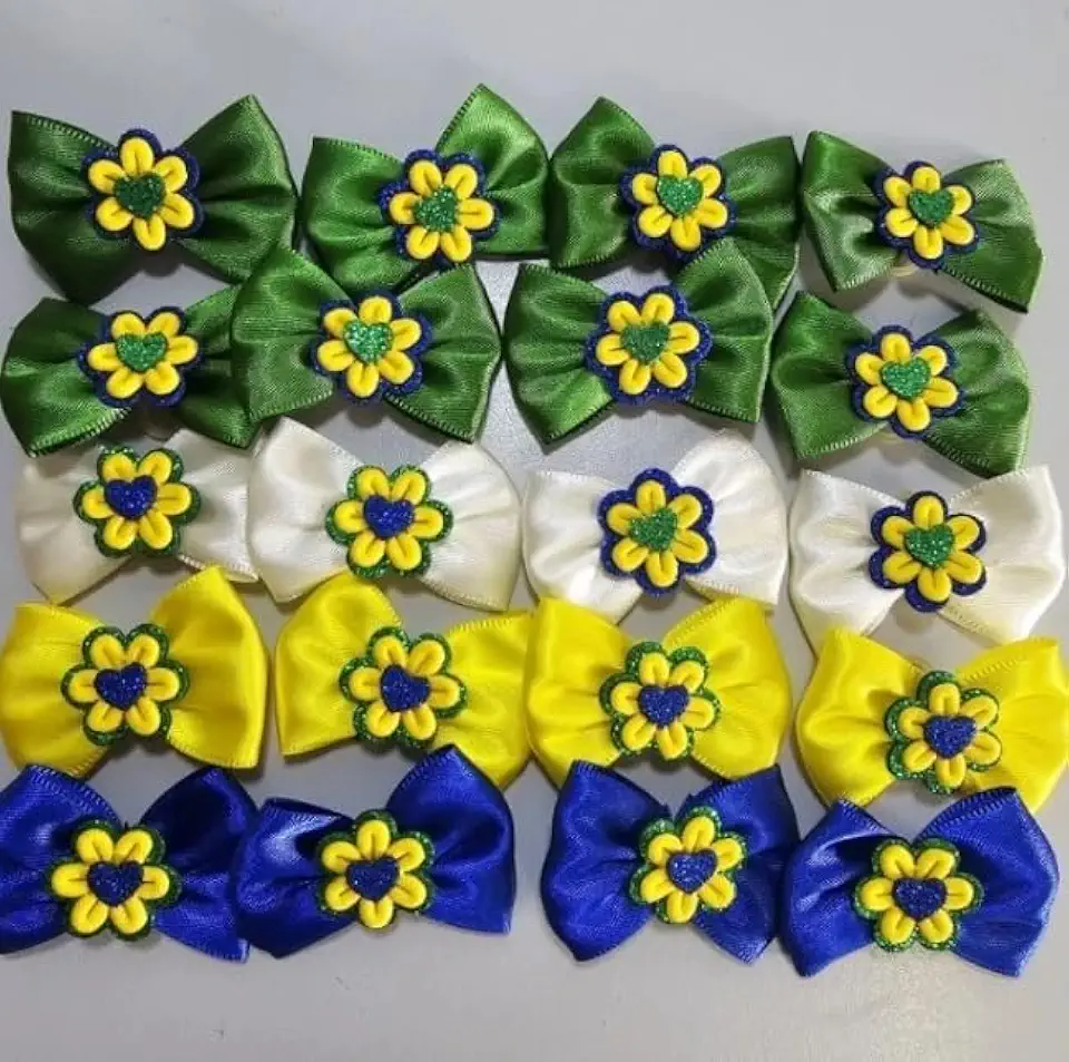 Laços Pet Brasil Copa do Mundo, Verde, Amarelo e Azul, com Flor e Glitter, para Cachorro Fêmea, Banho e Tosa (Liga)