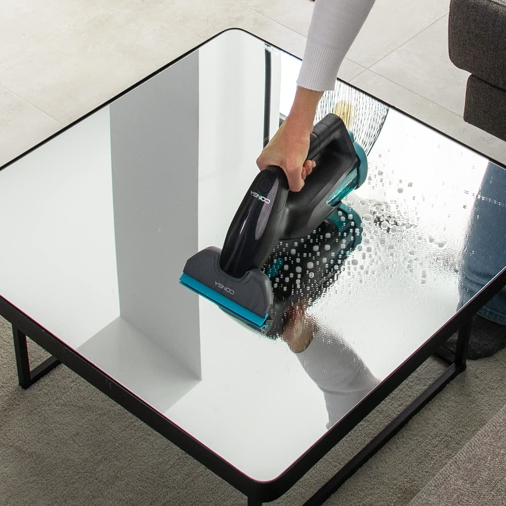 Cecotec Robot do mycia okien Conga Popstar Glass Titanium z funkcją 3 w 1: Zrasza, czyści i suszy. Bateria 3.7V, która pozwala czyścić do 100m2 zapewniając autonomię do 40 minut.