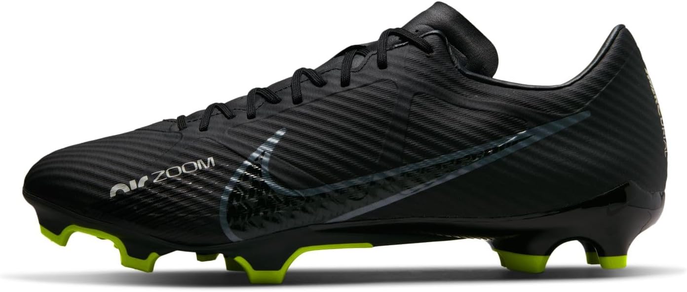 black nike soccer shoes