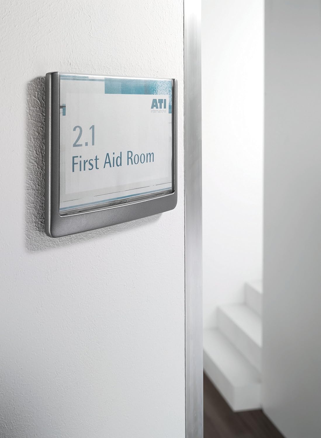 Durable Simple One Click Wall Mounted Sign, 5-7/8" x 5-7/8", Graphite (486237)