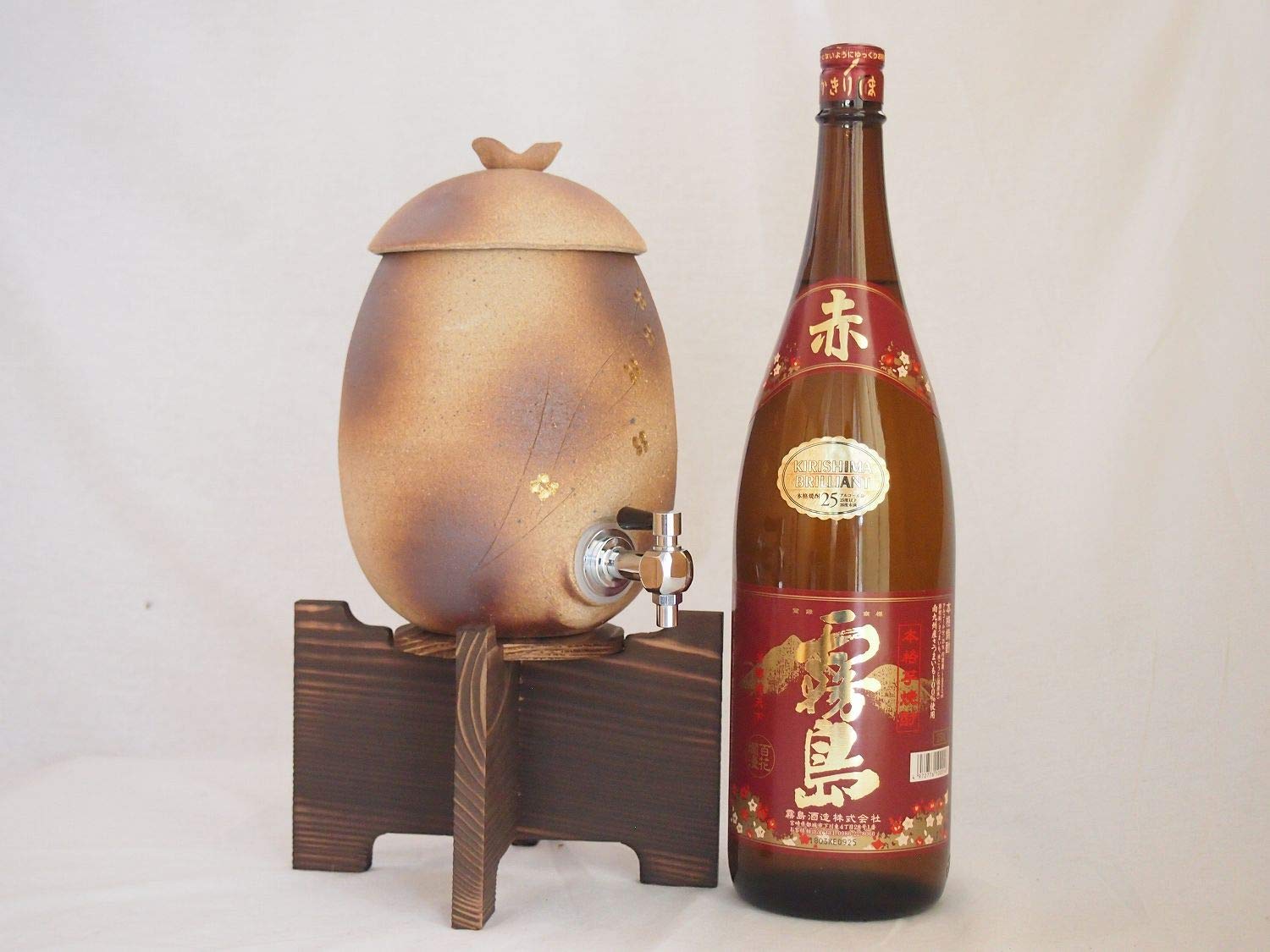 Amazon.co.jp: 信楽焼・明山窯 焼酎サーバー 火色金小紋 2200cc(滋賀 Amazon.co.jp: 信楽焼・明山窯 焼酎サーバー 火色金小紋 2200cc(滋賀