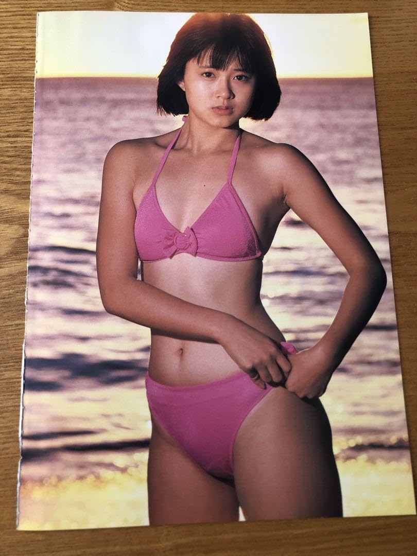 松本典子 アダルト Amazon.co.jp: 松本典子切り抜き ☆水着アイドル 80年代アイドル レトロ 絶版 貴重 : おもちゃ