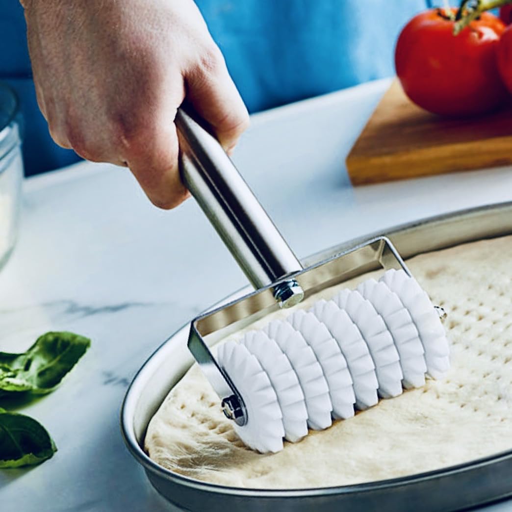 Amazon.com: AME D'ESSENCE Pizza Roller Docker - 8 Wheel Plastic