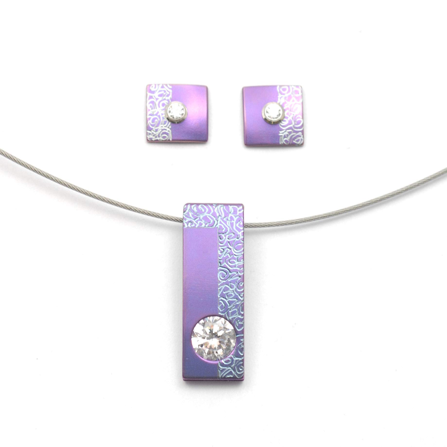 Titan Schmuck-Set. Absolut kein Risiko auf Allergien Handgefertigte Schmuckstücke. Lieferbar in verschiedenen Farben