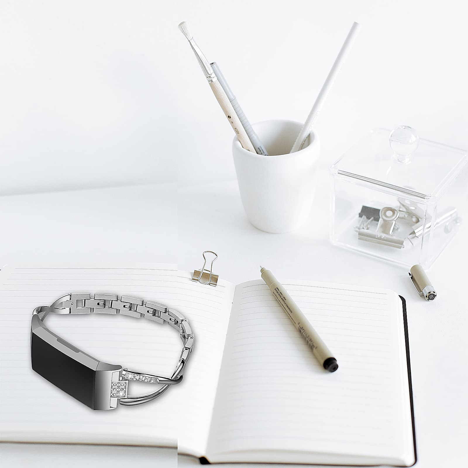 AK Cinturino da polso Edizione Speciale per Fitbit Charge 3/ Fitbit Charge 4. Cinturino di Ricambio Regolabile Sport (01 Nero, S