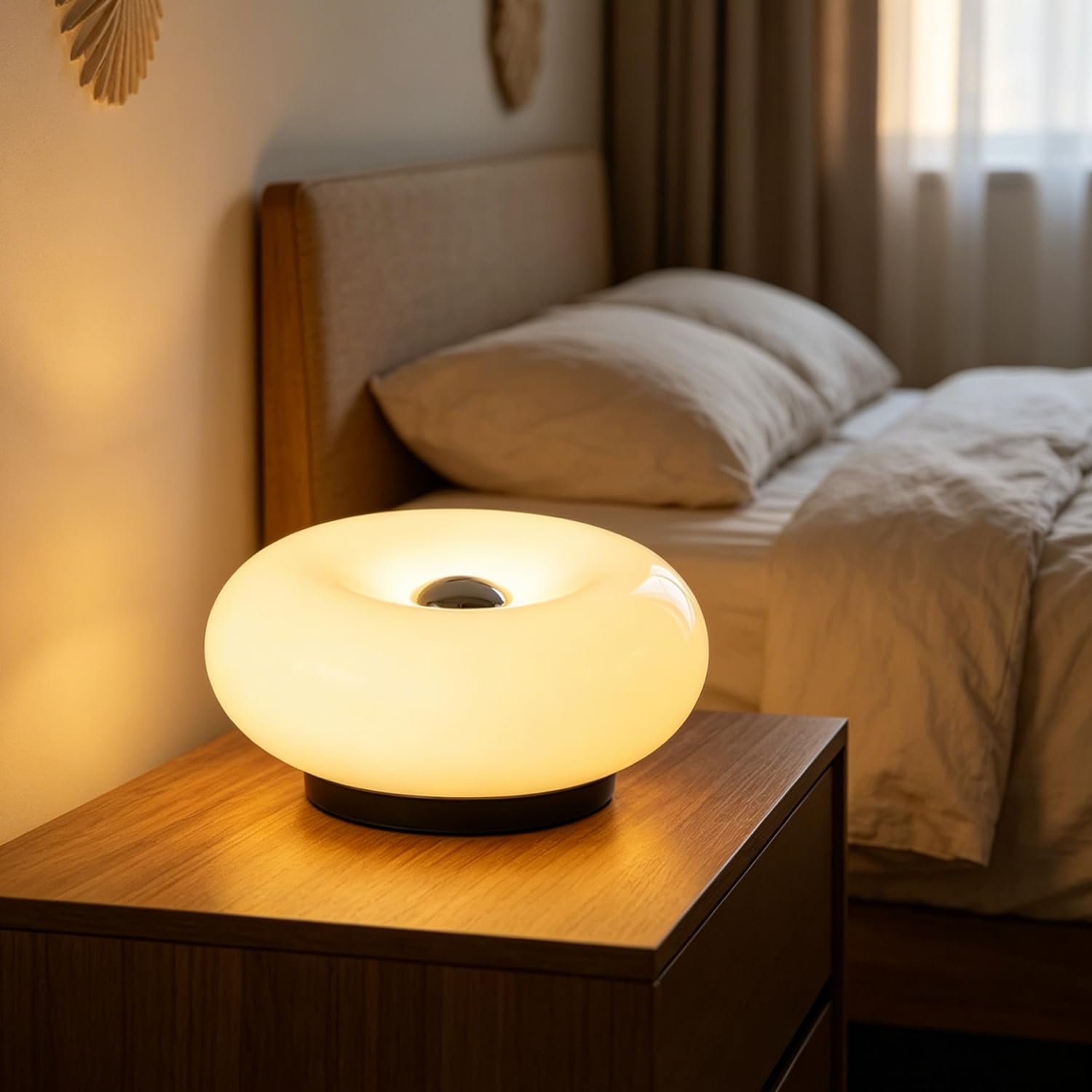 Small LED Donut Table Lamp Modern Designer Lamp with Ambient Lighting 3 Colour Temperatures Rechargeable Battery USB-Rechargeable Touch-Dimmable Cordless Bedside Lamp Glass Lampshade 1800mAh,Beige