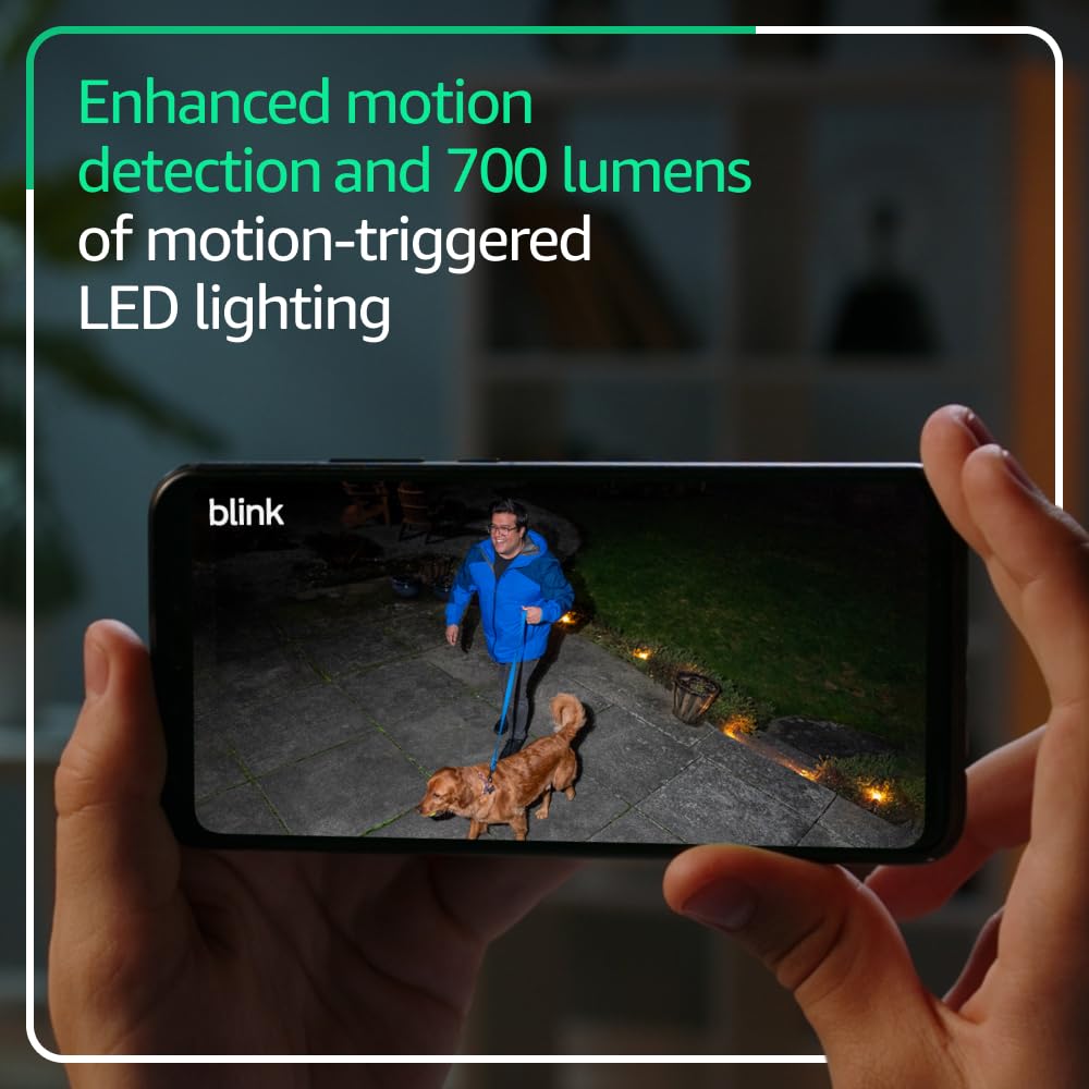 Blink Outdoor 4 Floodlight Camera β Wireless smart security camera, 700 lumens, two-year battery life, enhanced motion detection, Sync Module Core included β 1 camera system - 3