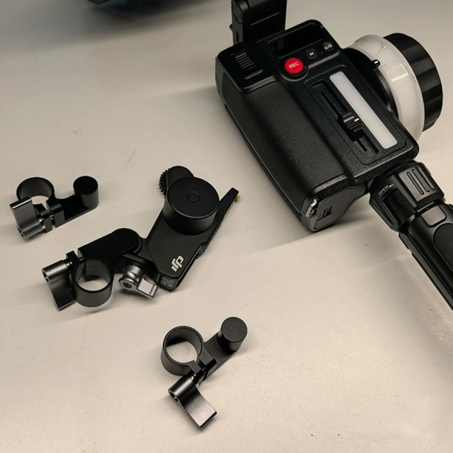 Alvins Rod Clamp Mounting Bracket for DJI Focus Pro Motor, 15mm to 19mm Motor Mount Adapter for DJI Ronin RS3 Follow Focus Motor, Black