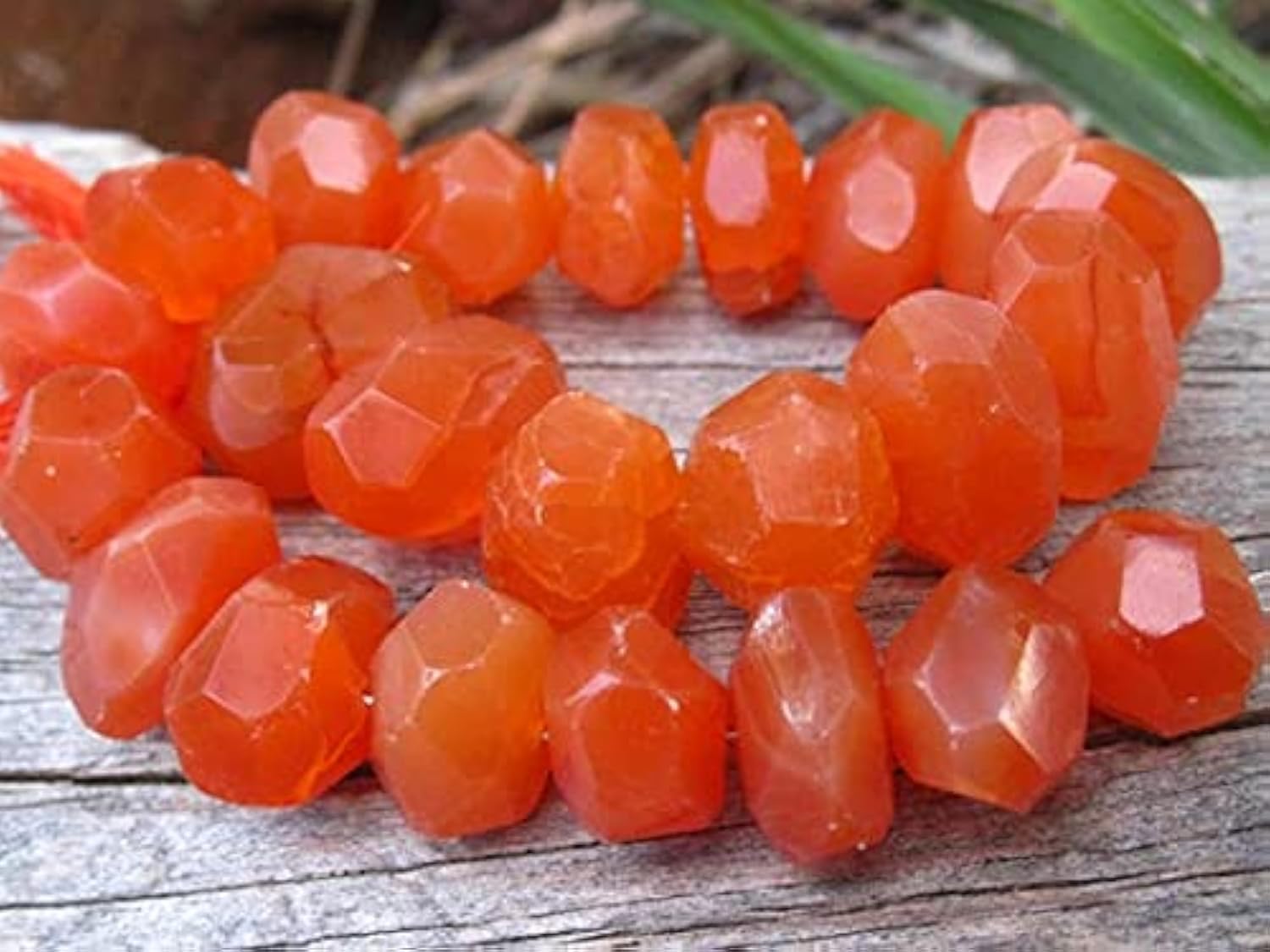 Carnelian beads grosses pierres de cornaline LKBEADS pour vos bijoux d'été