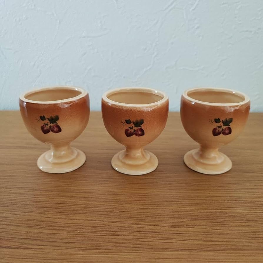 イマン　クラックイチゴ　ストッカー Amazon.co.jp: imane イマン クラックいちご 陶器製エッグ