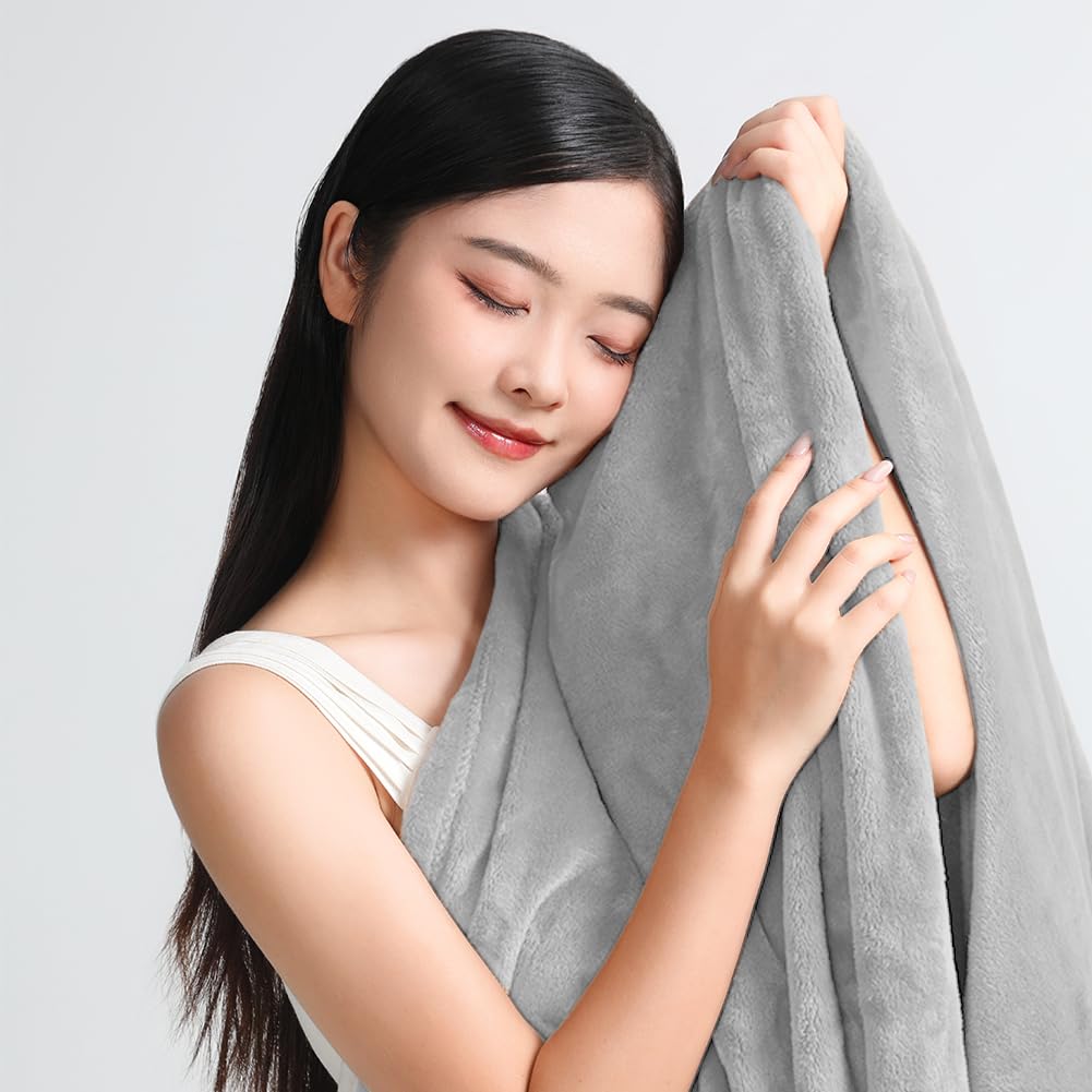 DUJUIKE Manta de cama impermeable, manta de franela impermeable para perros, adecuada para protección de muebles de sofá cama, manta multifuncional suave y cómoda de doble cara (102x152cm, gris claro)