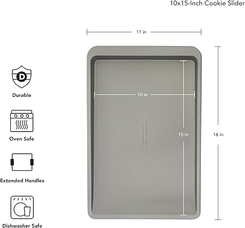 Miniatura 2 de KitchenAid Antiadherente deslizante de galletas de 10 x 15 pulgadas con asas extendidas para un fácil agarre, acero aluminizado para promover la