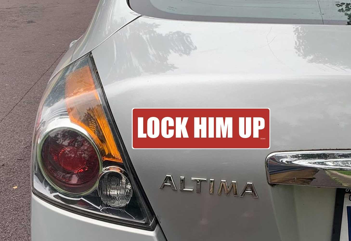 Amazon.co.jp: Gear Tatz Lock HIM UP バンパーステッカー/デカール 弾劾 反トランプ弾 車 トラック 自由民主党  政治 : Automotive