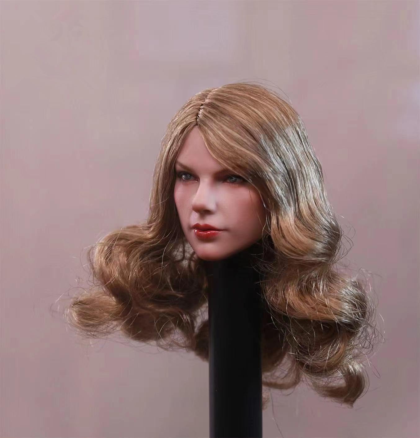 Fremego 1/6 Scale Female Head Sculpt,European Female Blonde Hair Head Carved Carving for 12inch PH TBL JO Action Figure Body Collectible (D)