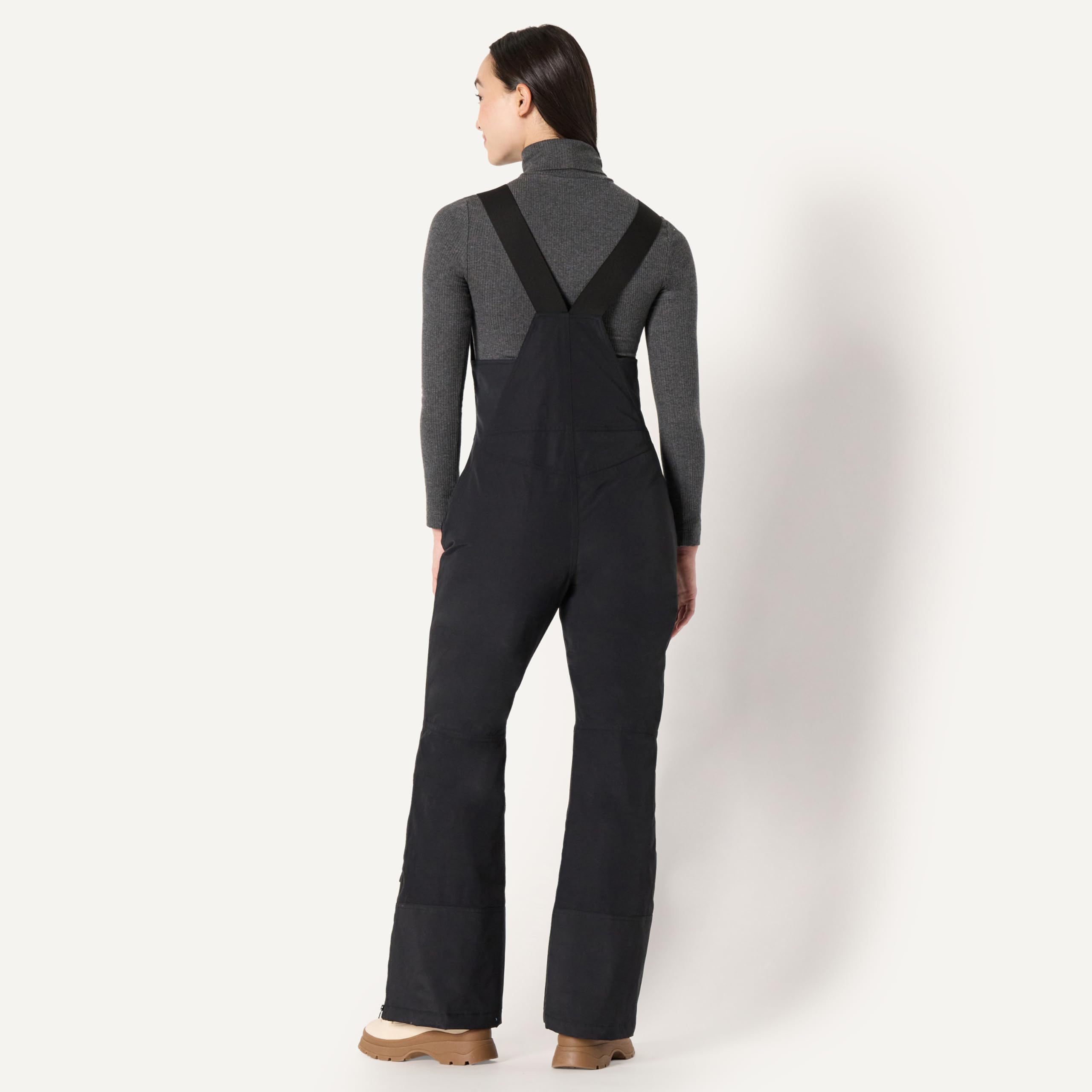 Amazon Essentials Damen Regular Fit: Wasserabweisender, gefütterter Skioverall
