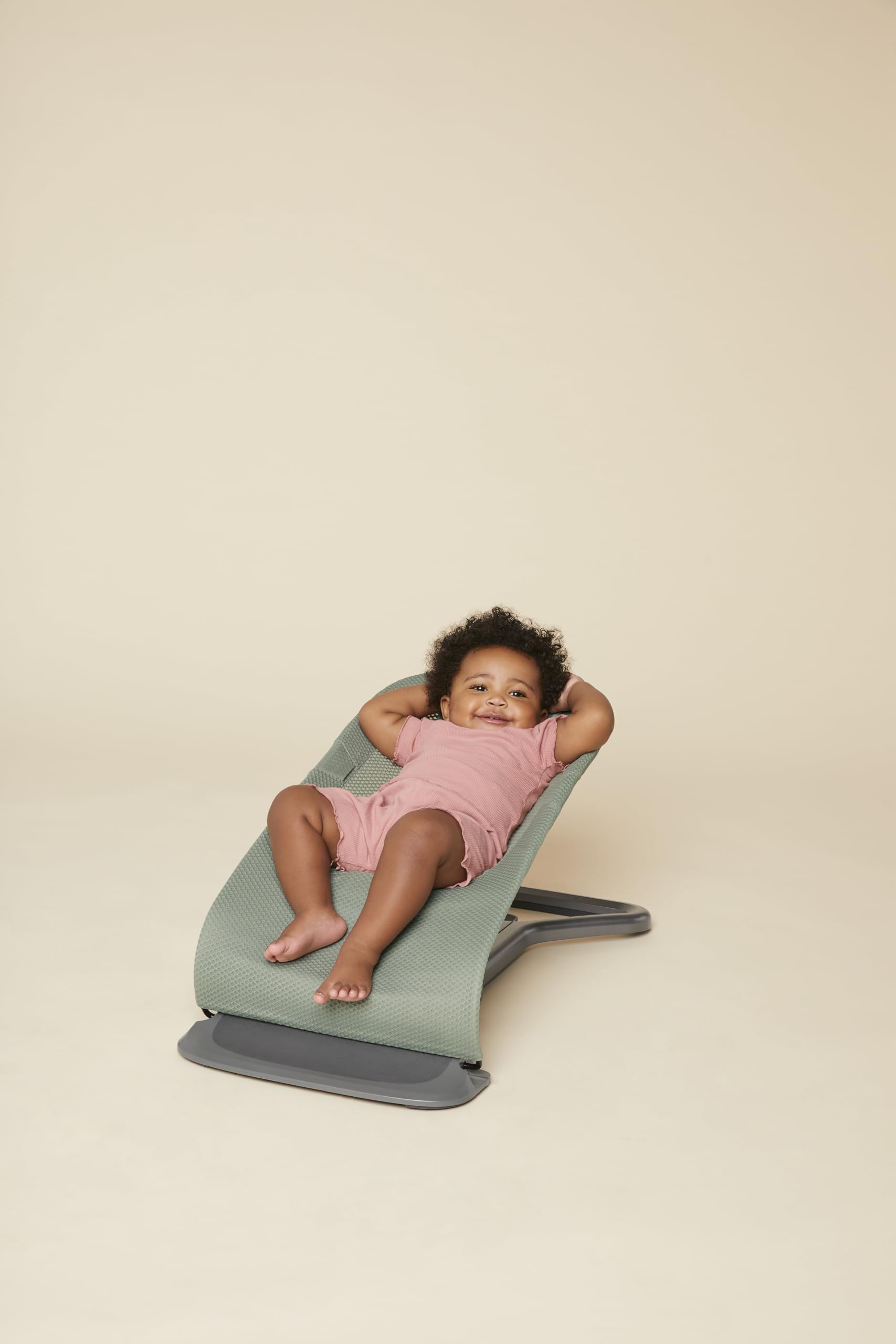 Ergobaby 3-in-1 Evolve Bouncer Mesh, Sdraietta ergonomica per neonati dalla nascita ai più piccoli, Altalena traspirante con inserto per neonati (2,5 kg - 13,2 kg), Sage Green