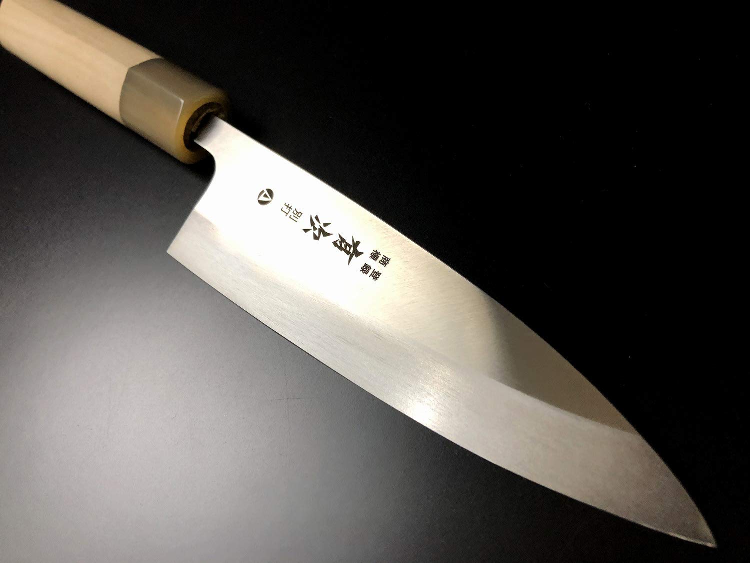 Amazon | 有次 包丁 A出刃 135mm 合金鋼 炭素鋼 築地 ARITSUGU 柄