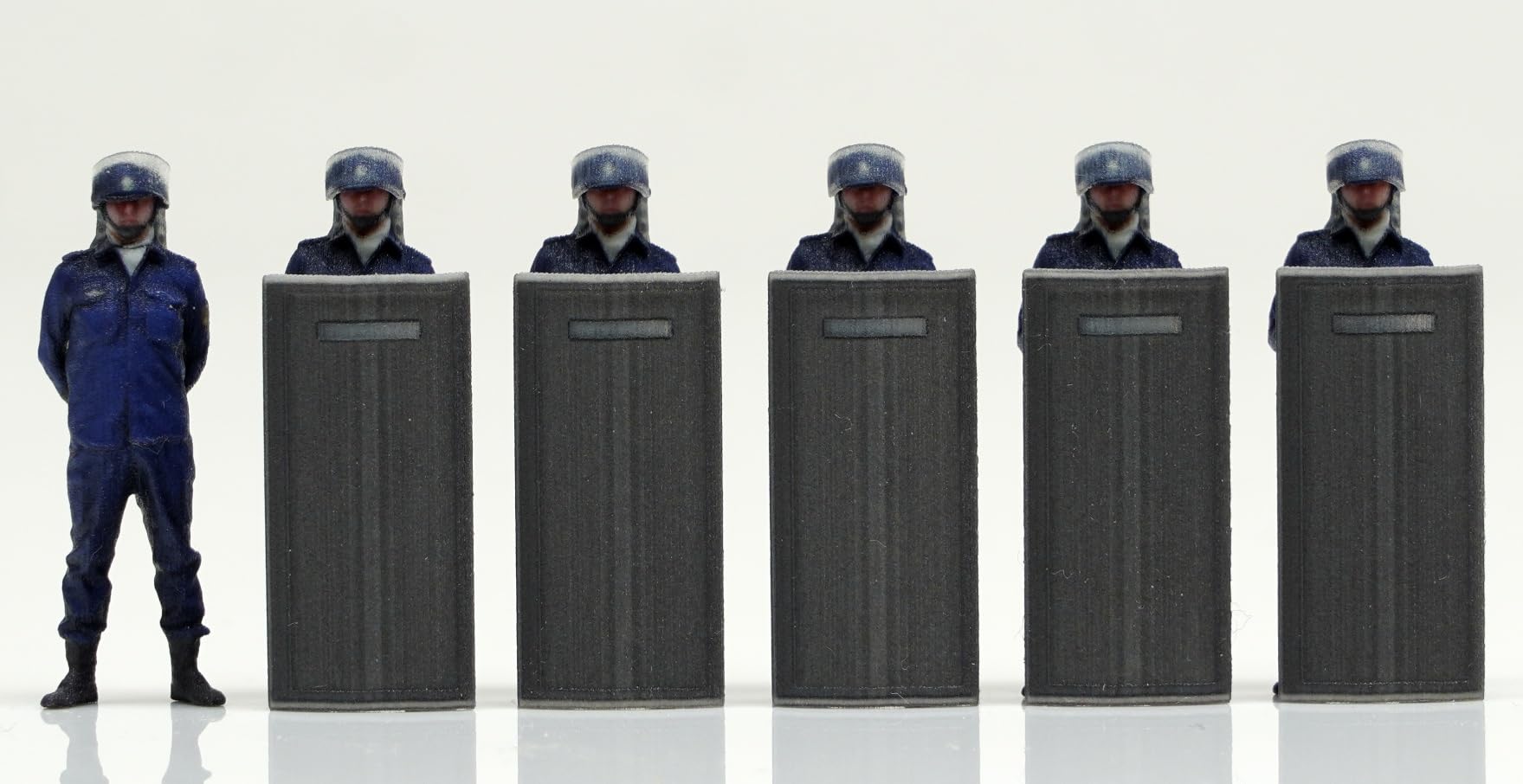 Amazon.co.jp: 機動警察パトレイバー×figreal 1/60フィギュア