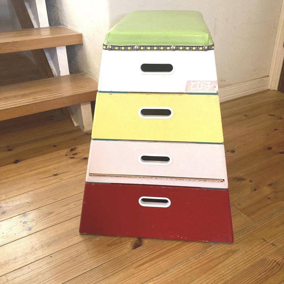 子供用跳び箱　4段　アンティーク　昭和　とびっ子レア とびっ子 跳び箱 飛び箱 収納 木製 棚 昭和レトロ 4段 おもちゃ