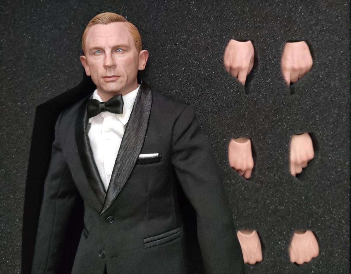 Amazon | 1/6 ジェームズ ボンド アクションフィギュア 007 ダニエル 