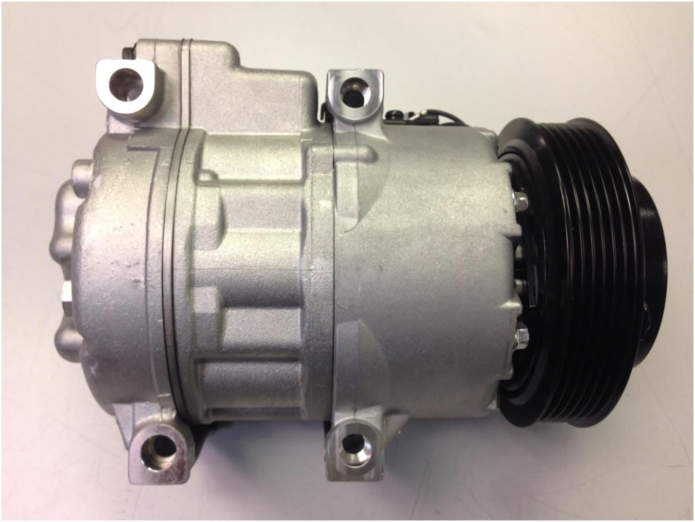 OEM New A/C Compressor for 2006-2009 Hyundai Santa Fe 2.7L OE# 97701-2B252