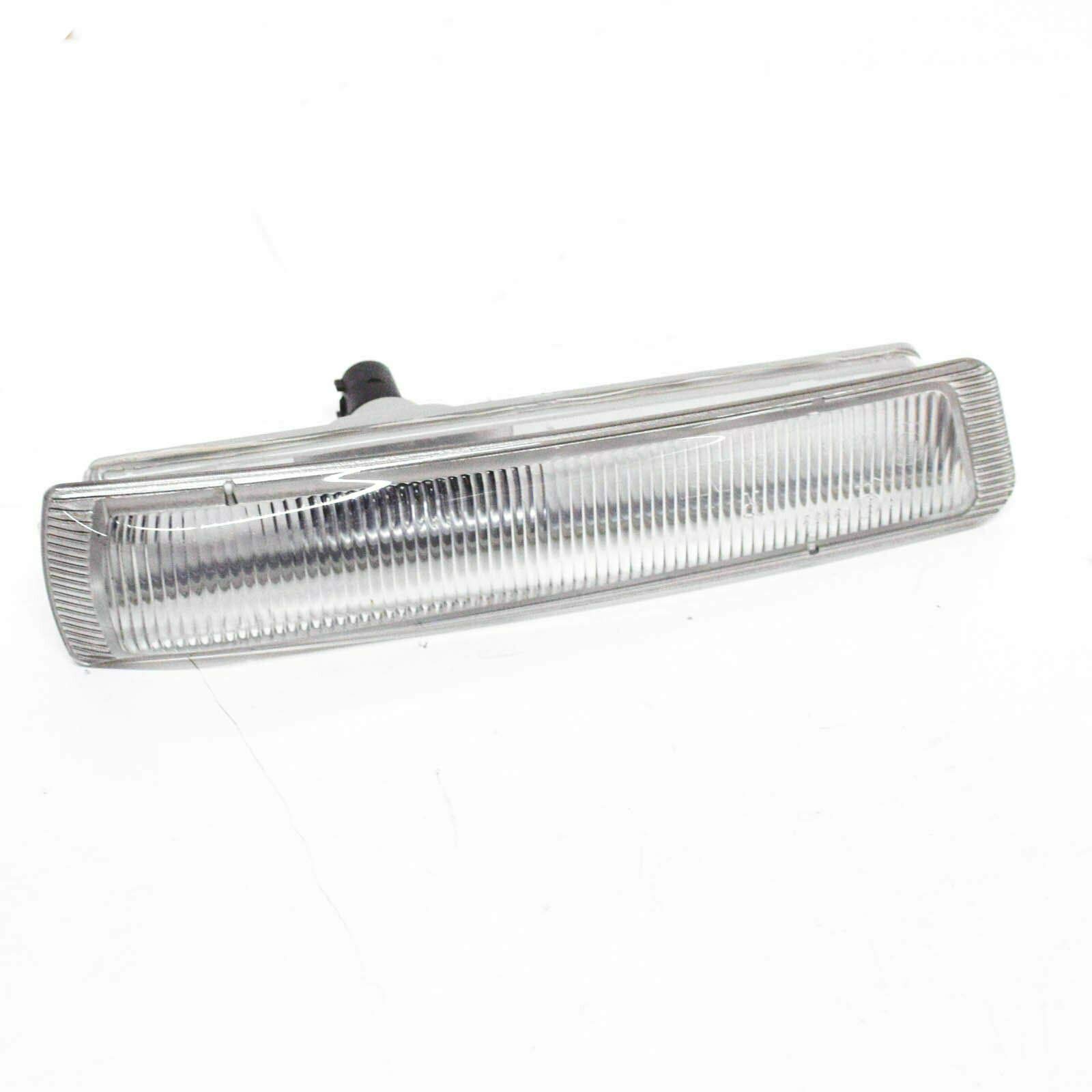 Z3 E36 Reflektor für Stoßstange vorne rechts 63148400410 8400410  